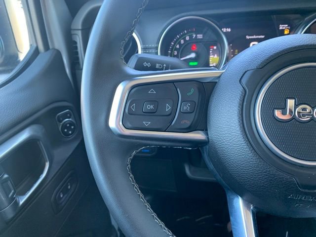 Used 2023 Jeep Wrangler Unlimited Sahara image 17
