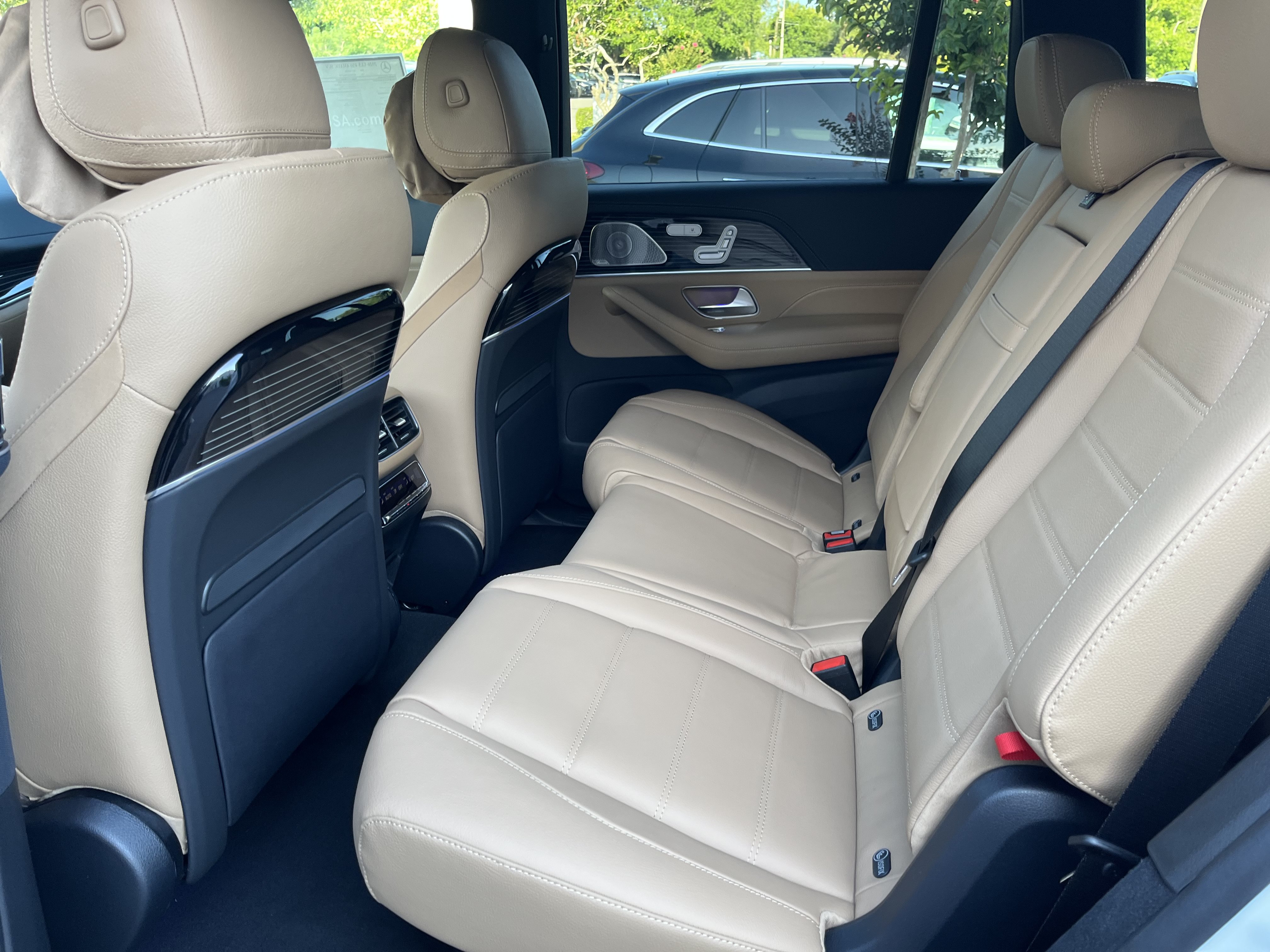 New 2026 Mercedes-Benz GLS 450 4MATIC image 17
