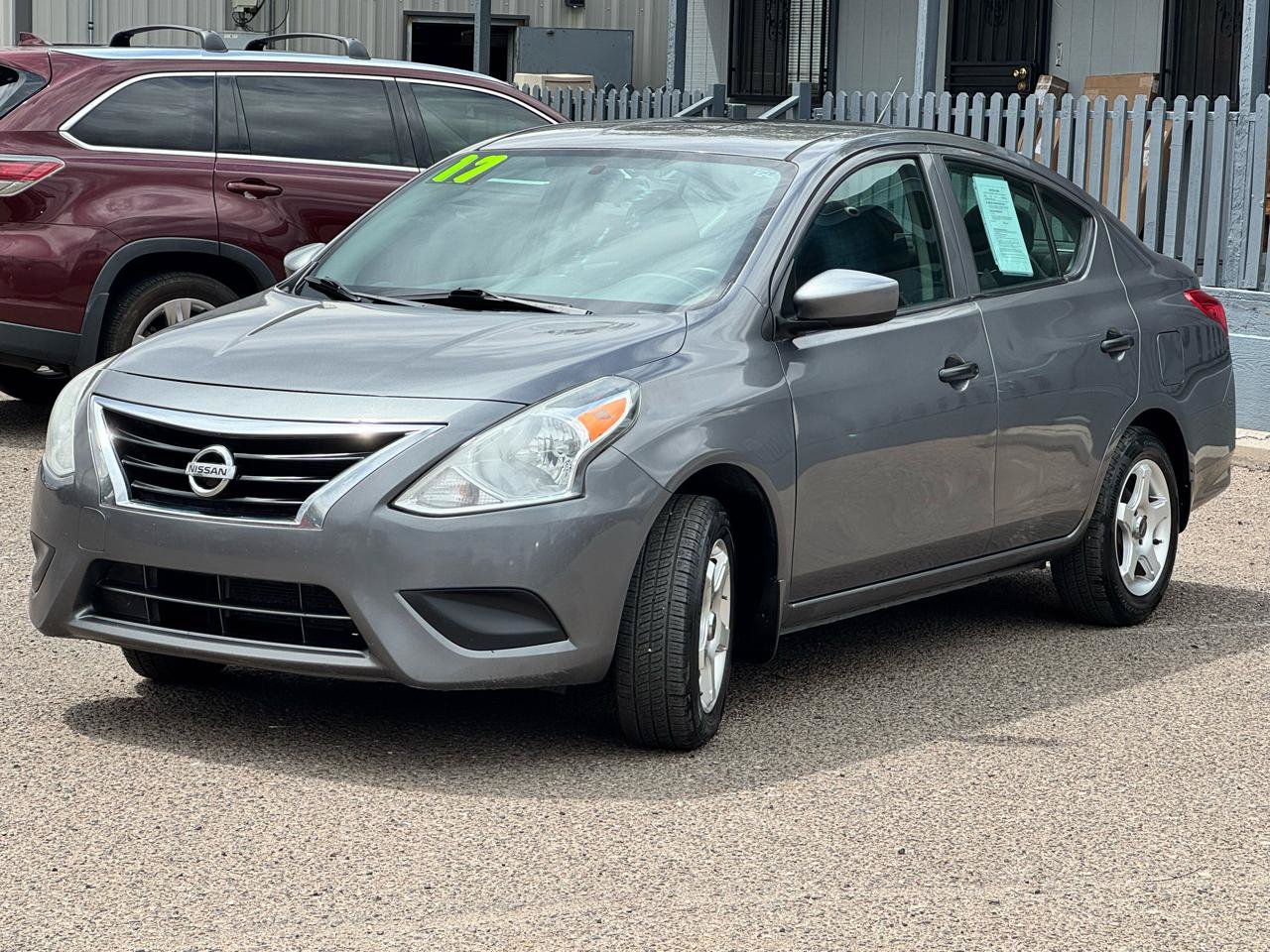 Used 2017 Nissan Versa S FWD image 4