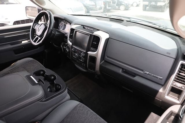 Used 2017 RAM 1500 SLT RWD image 21
