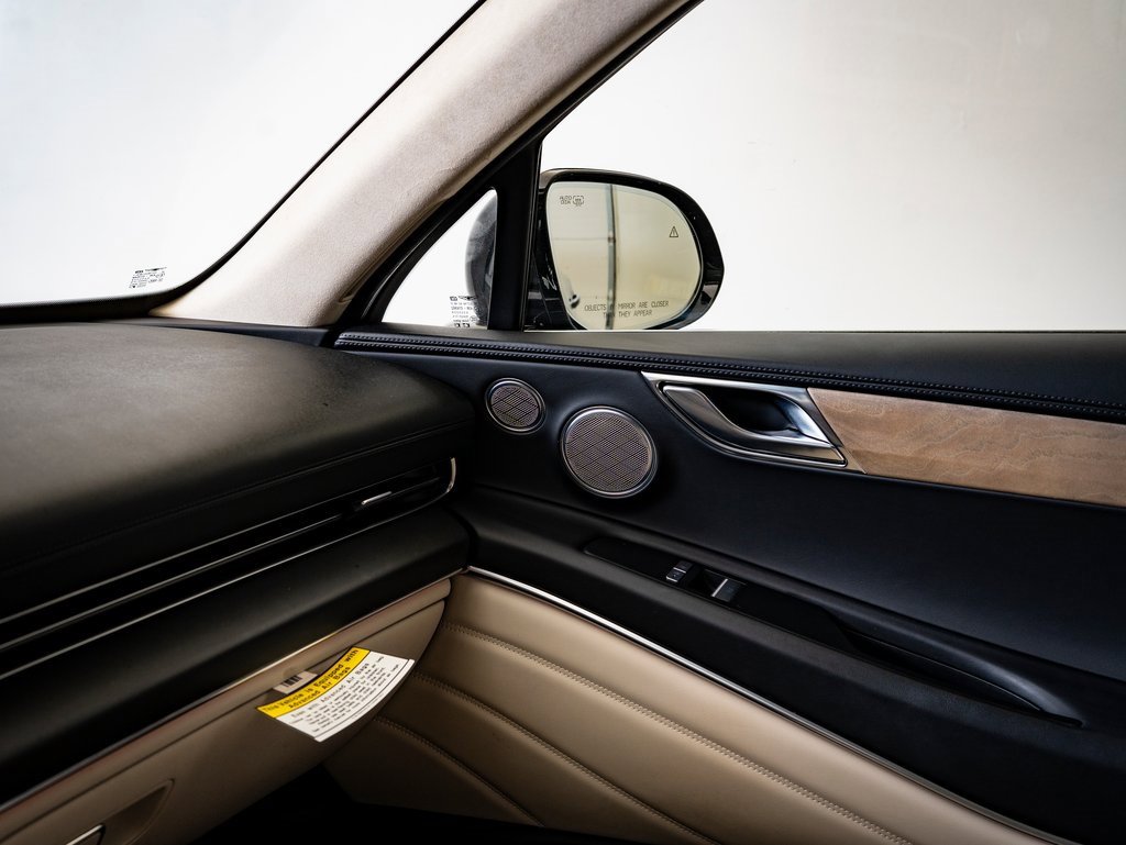 Used 2023 Genesis GV80 3.5T w/ Prestige Package image 34