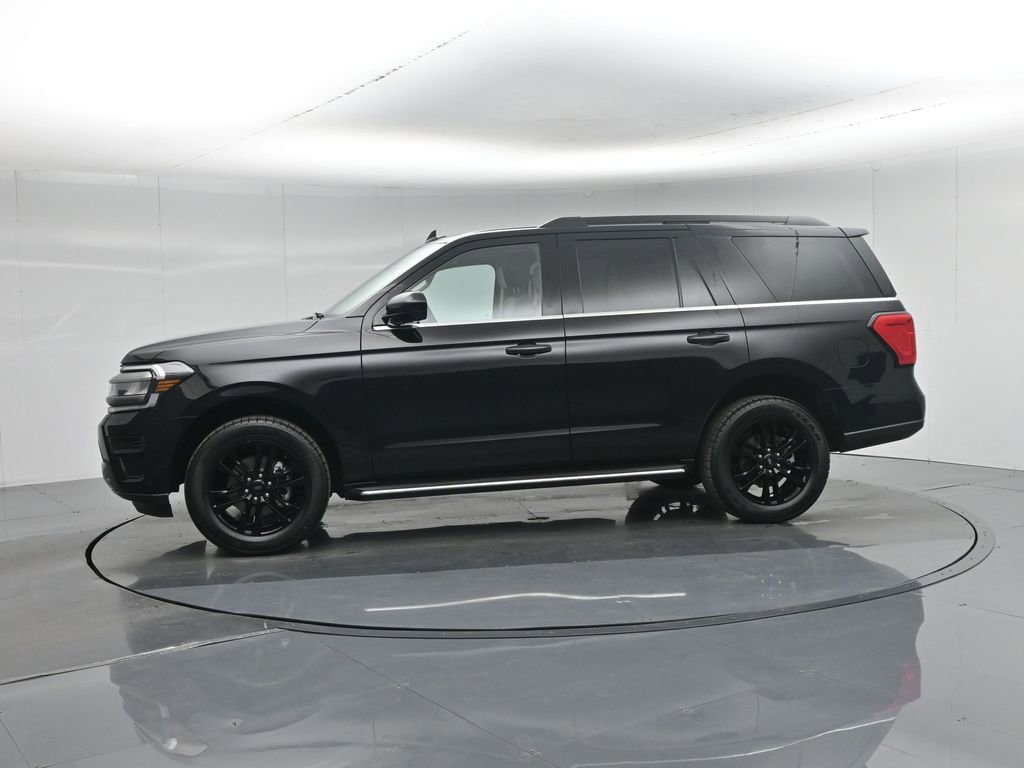 Used 2023 Ford Expedition XLT image 32
