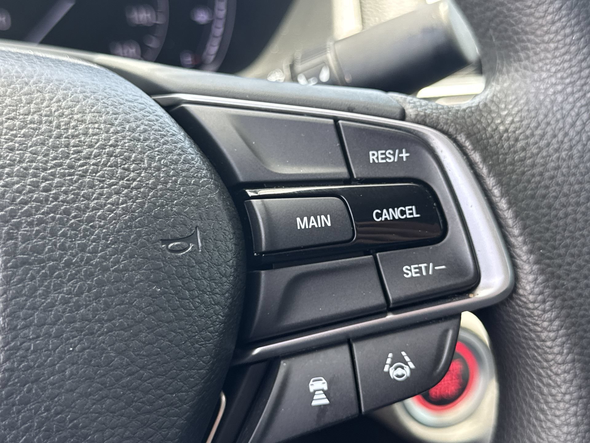 Used 2018 Honda Accord EX image 30