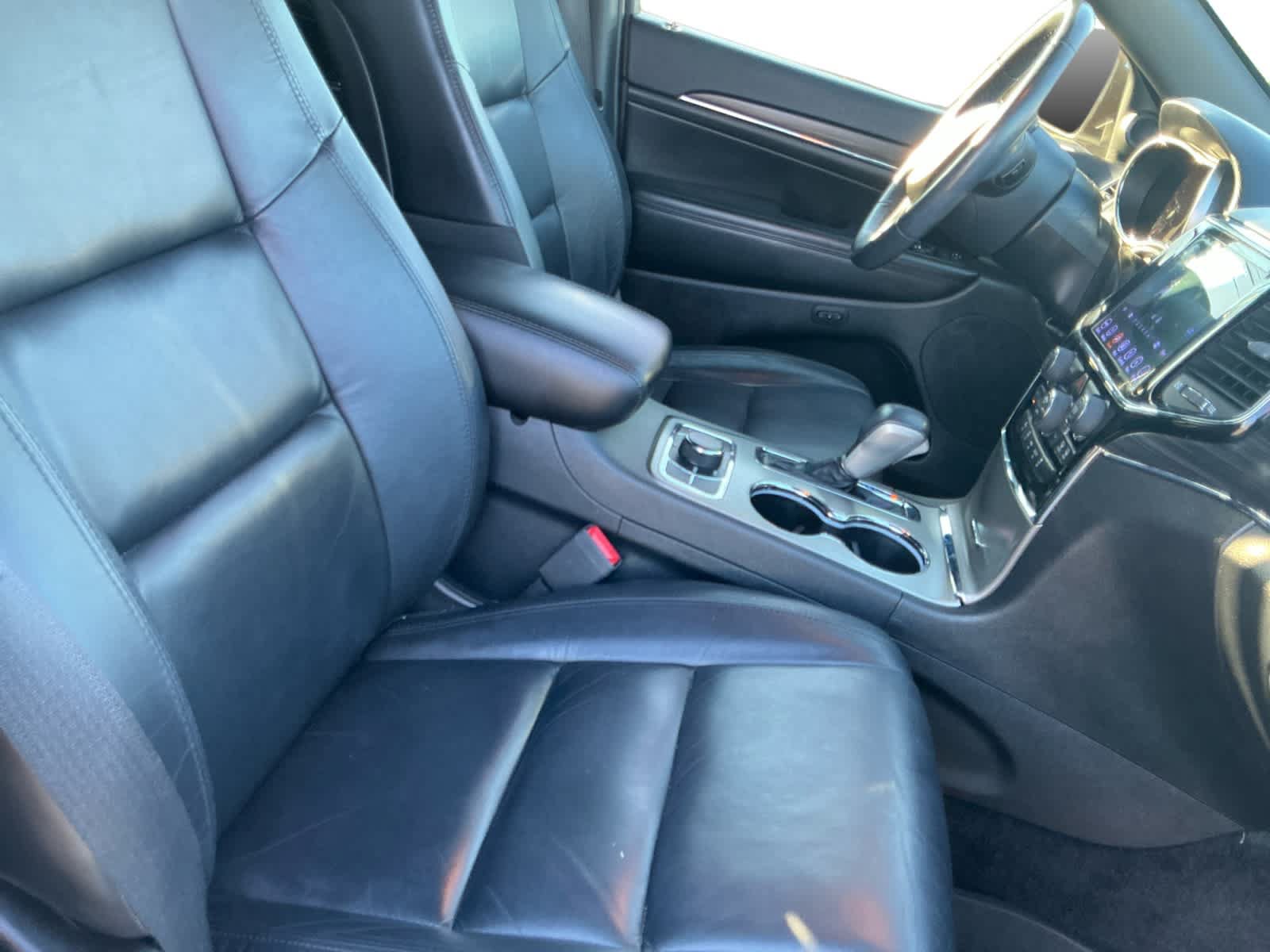 Used 2019 Jeep Grand Cherokee Limited AWD/4WD image 15