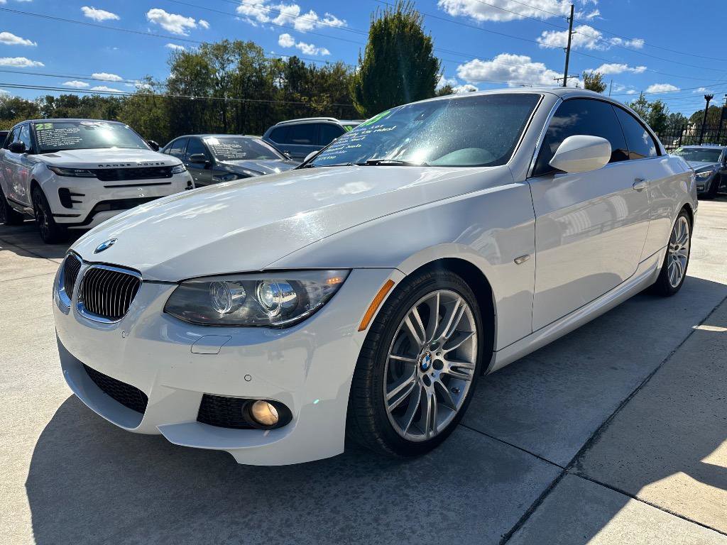 Used 2013 BMW 335i Convertible image 22