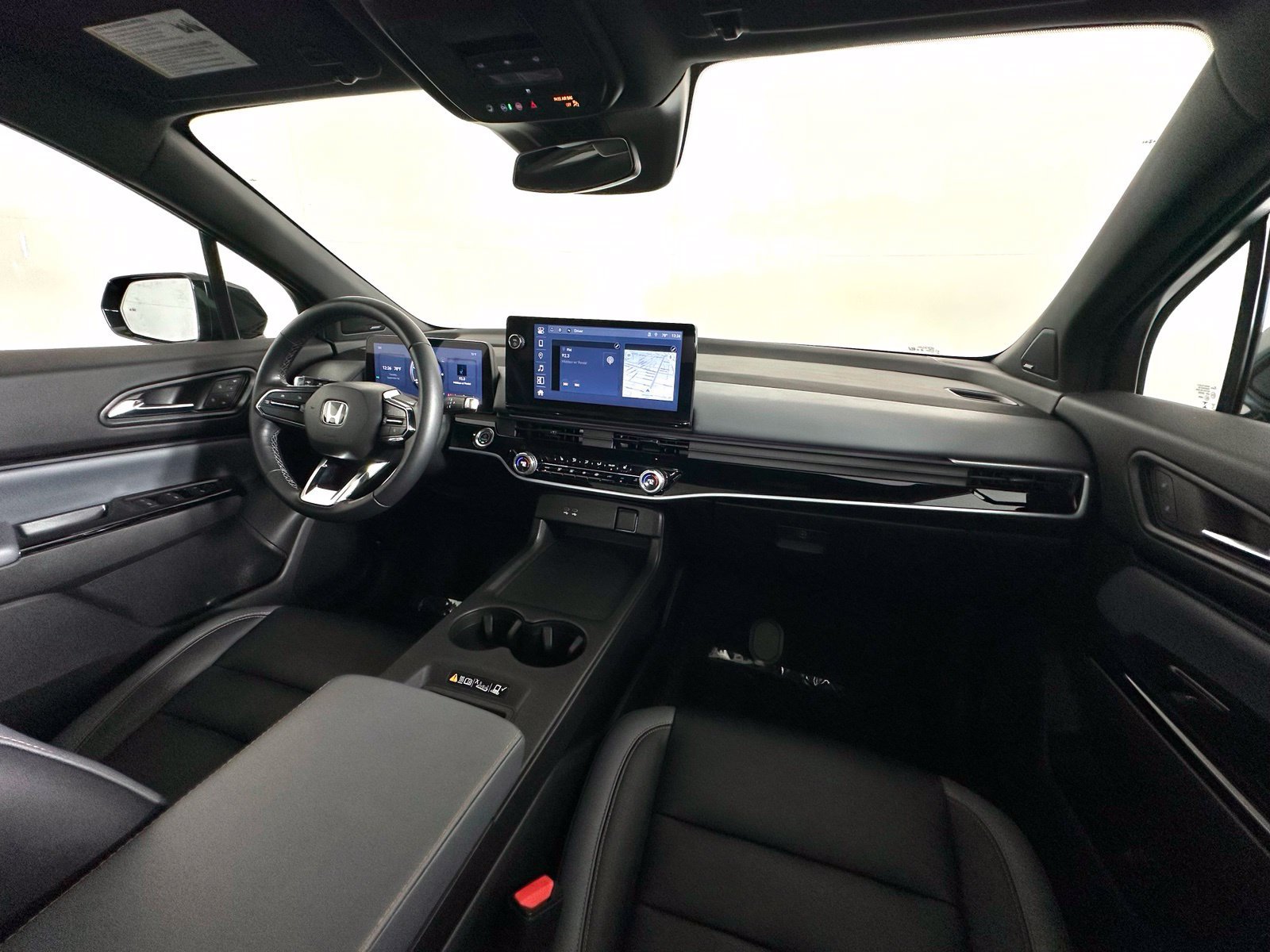 Used 2024 Honda Prologue Touring image 2