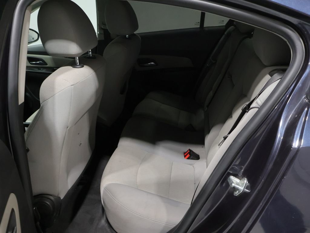 Used 2014 Chevrolet Cruze LT image 18