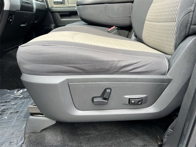 Used 2012 RAM 1500 Big Horn w/ Luxury Group image 12
