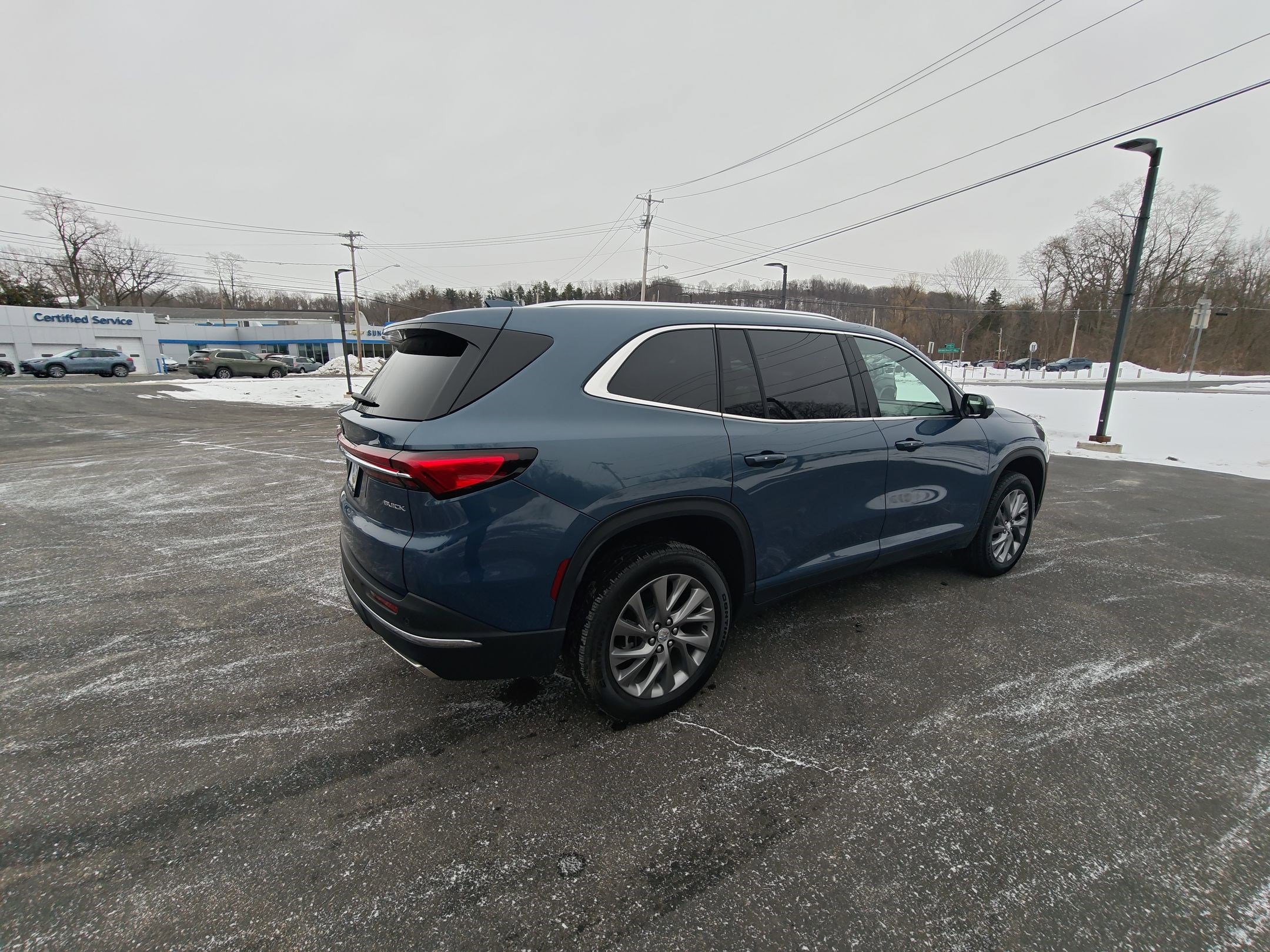 Certified 2025 Buick Enclave Preferred image 8