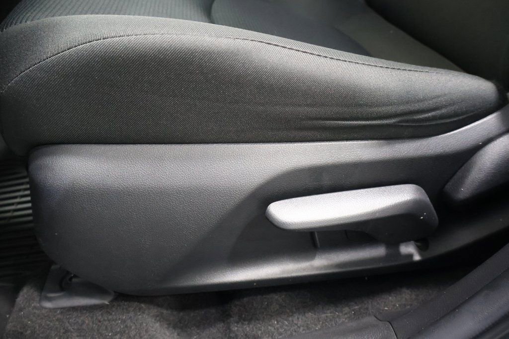 Used 2023 Toyota RAV4 LE image 14