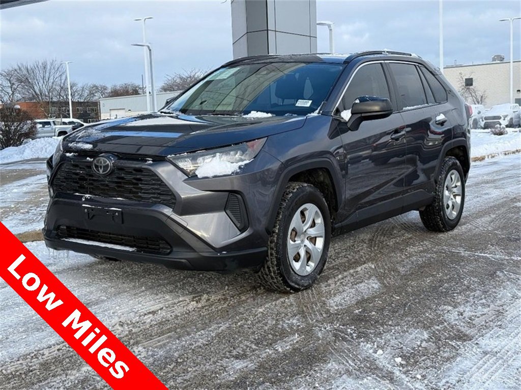 Used 2019 Toyota RAV4 LE image 7