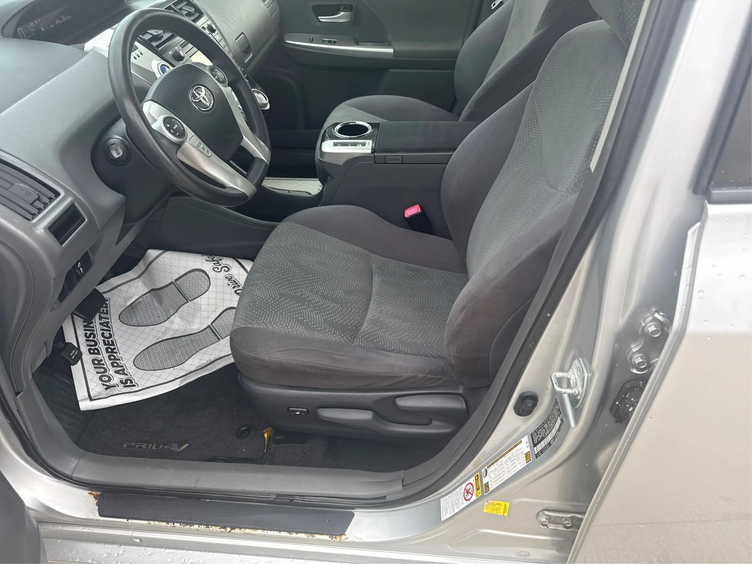 Used 2012 Toyota Prius V Two FWD image 10