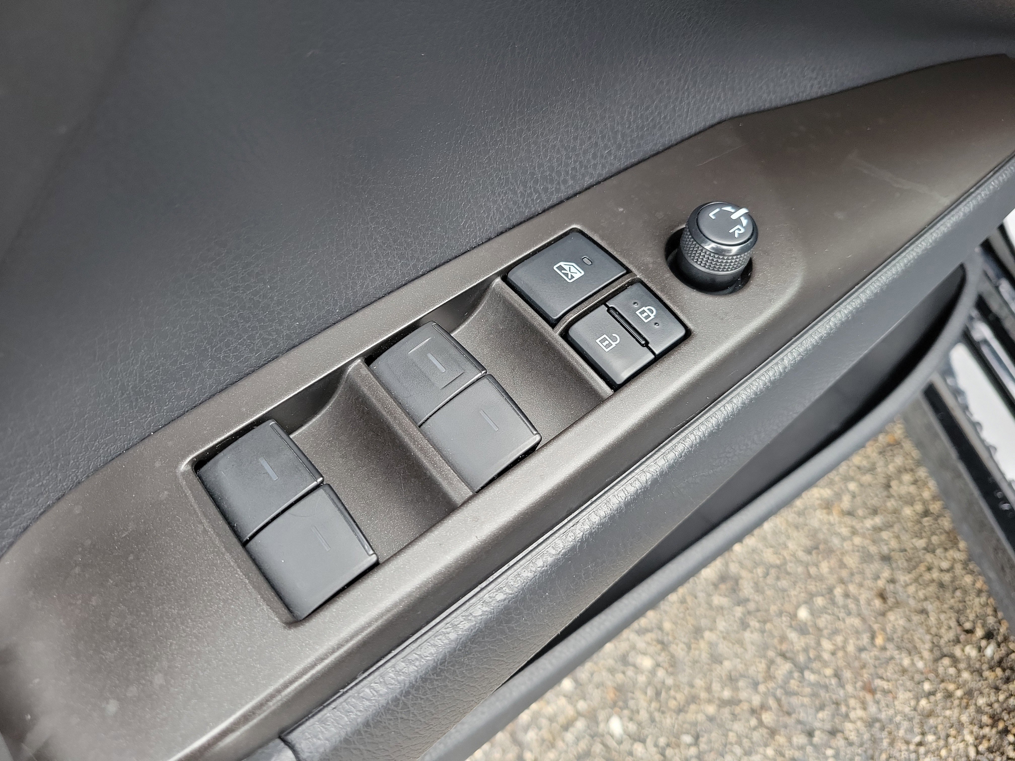 Used 2021 Toyota Camry SE image 20