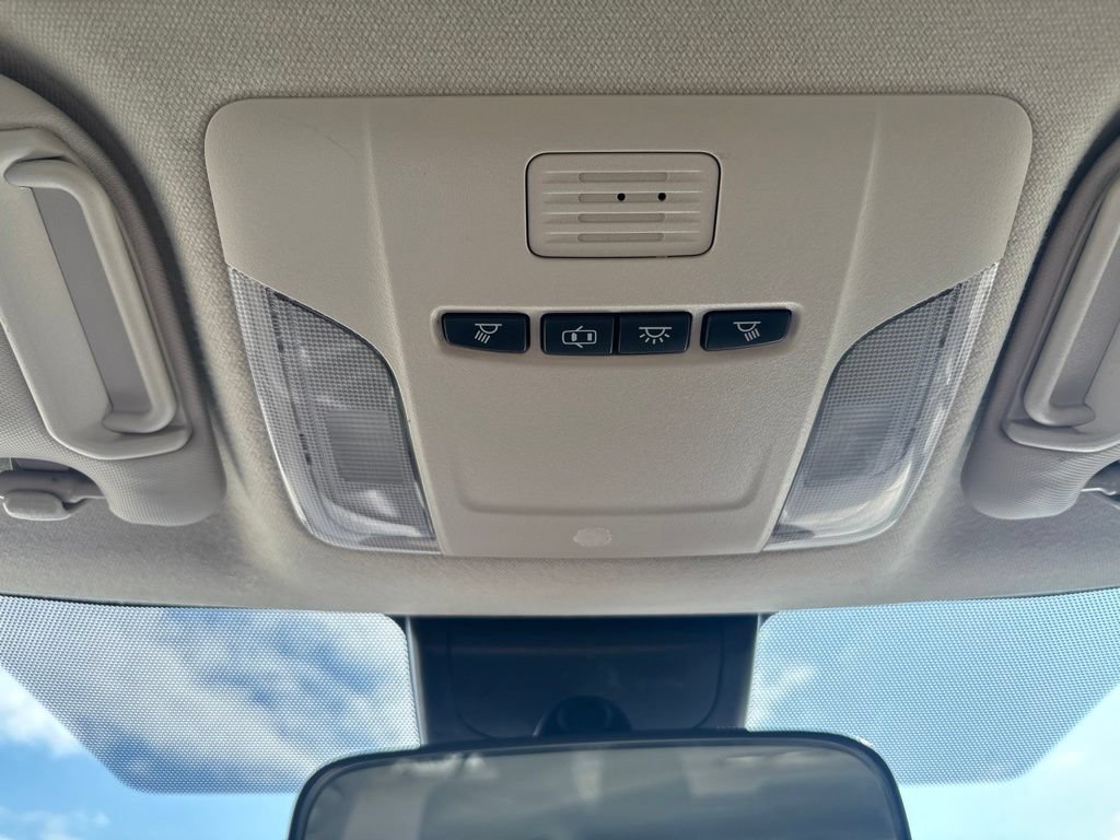 Used 2020 Toyota Corolla LE FWD image 25