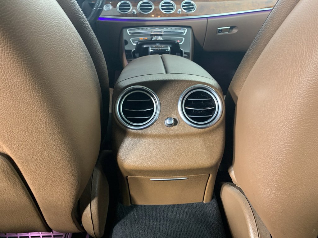 Used 2017 Mercedes-Benz E 300 4MATIC image 34
