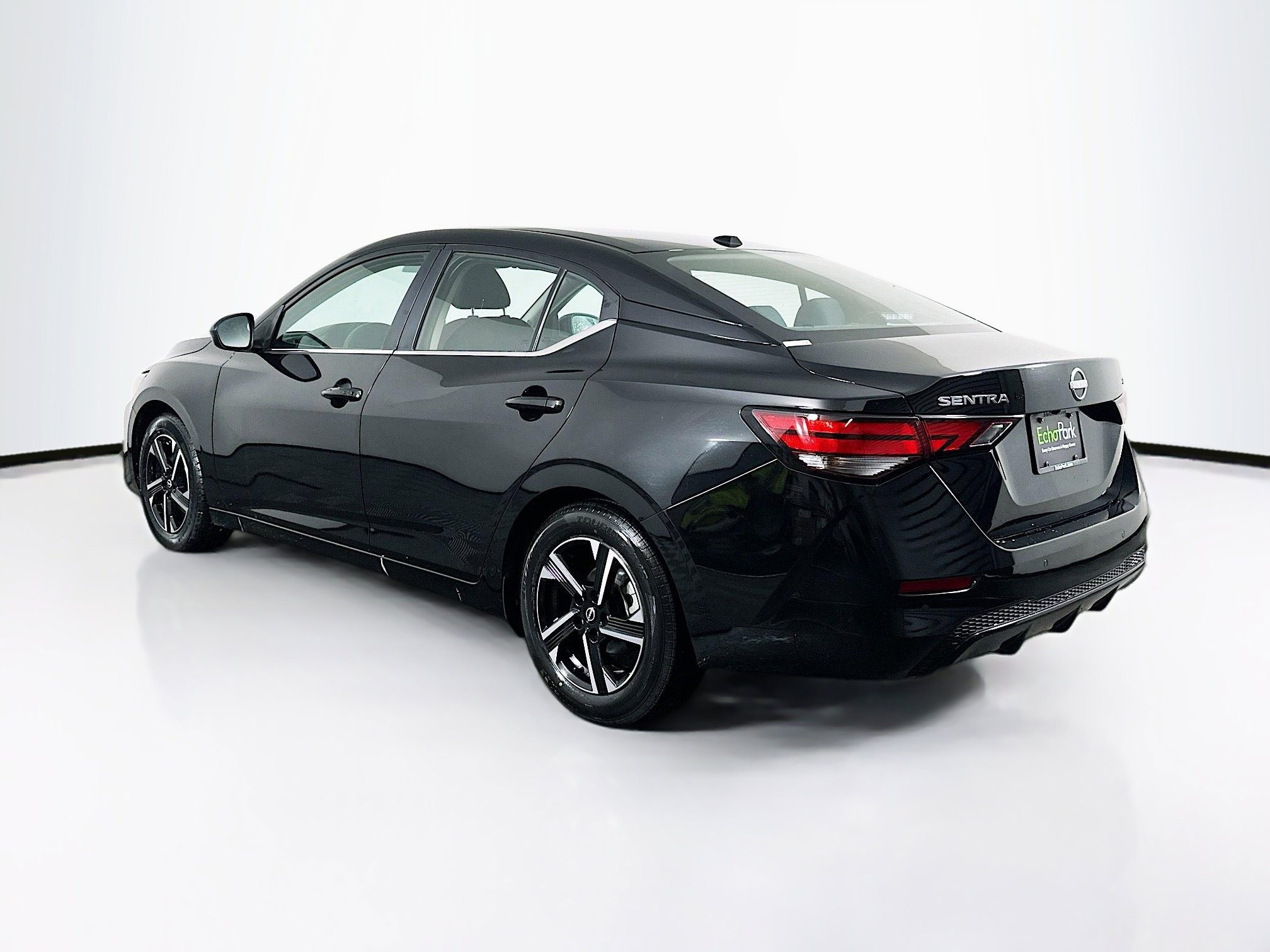 Used 2024 Nissan Sentra SV image 5