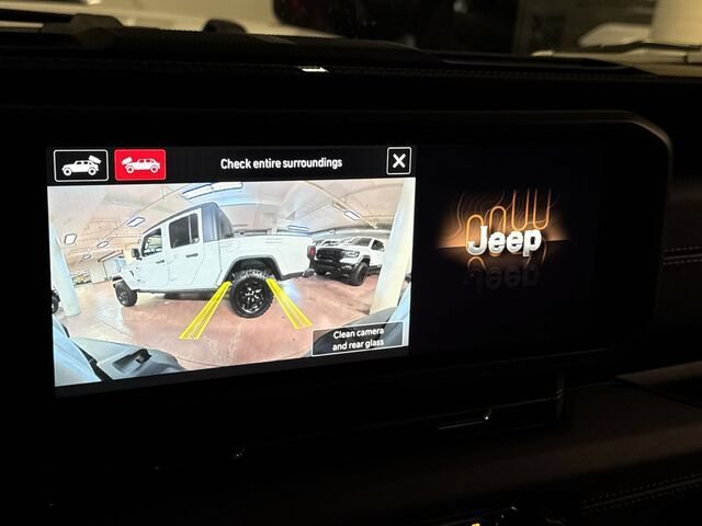 New 2024 Jeep Wrangler Unlimited Sahara w/ Technology Group AWD/4WD image 10