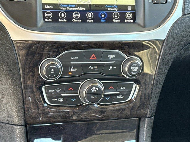 Used 2019 Chrysler 300 Limited w/ Safetytec Plus Group image 22
