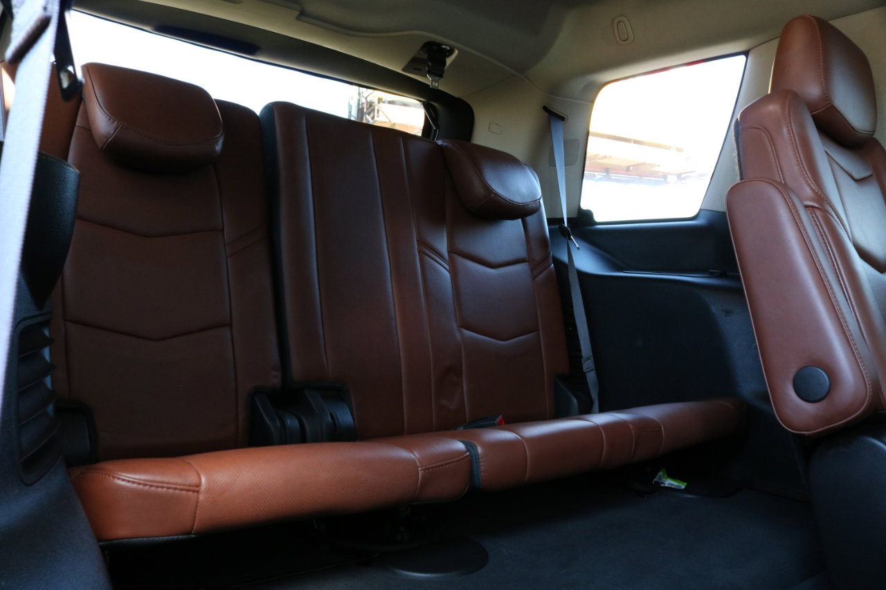 Used 2017 Cadillac Escalade Premium Luxury image 52