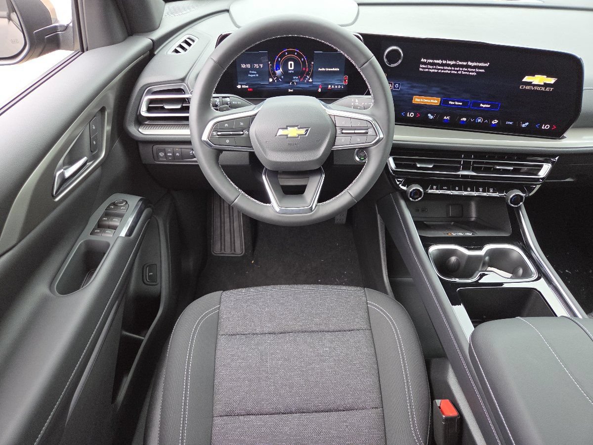 New 2027 Chevrolet Traverse LT FWD image 30