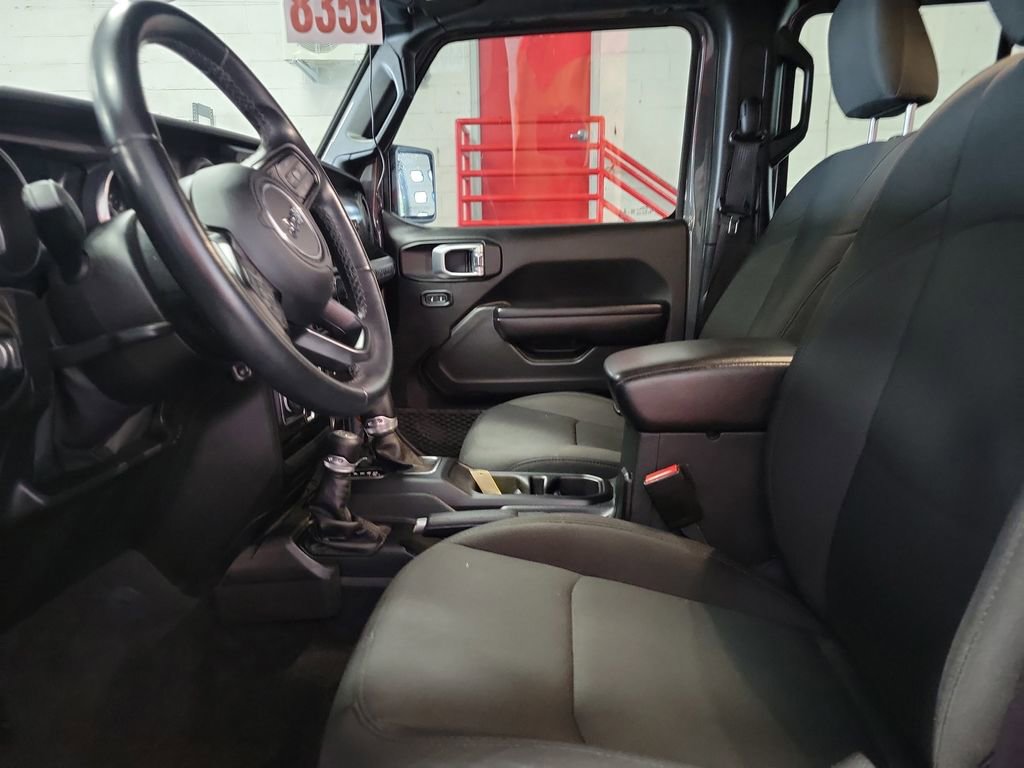 Used 2021 Jeep Wrangler Unlimited Sport AWD/4WD image 17