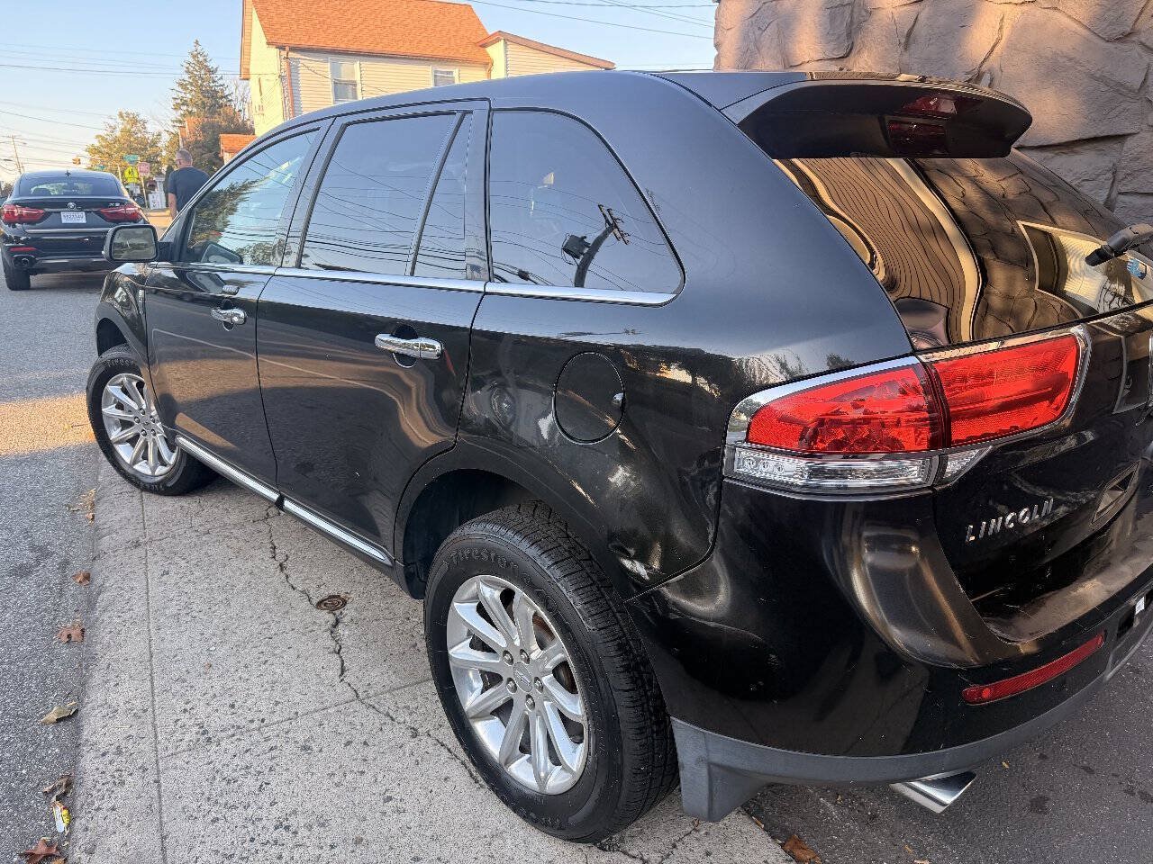Used 2015 Lincoln MKX FWD w/ Equipment Group 102A image 7