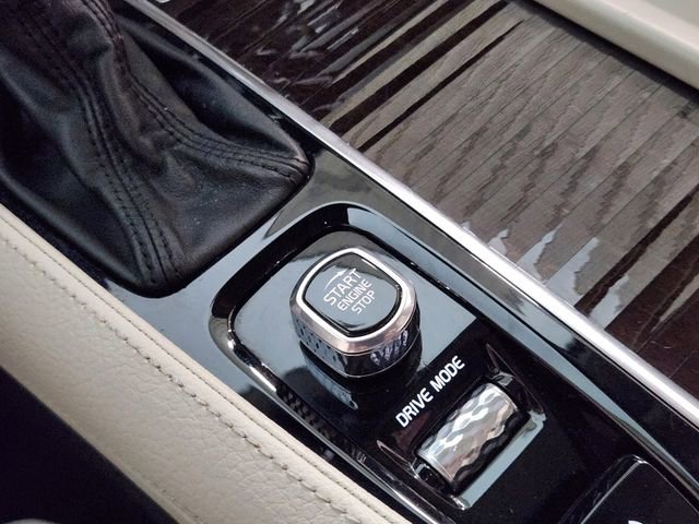 Used 2018 Volvo S90 T5 Momentum w/ Convenience Package AWD/4WD image 21