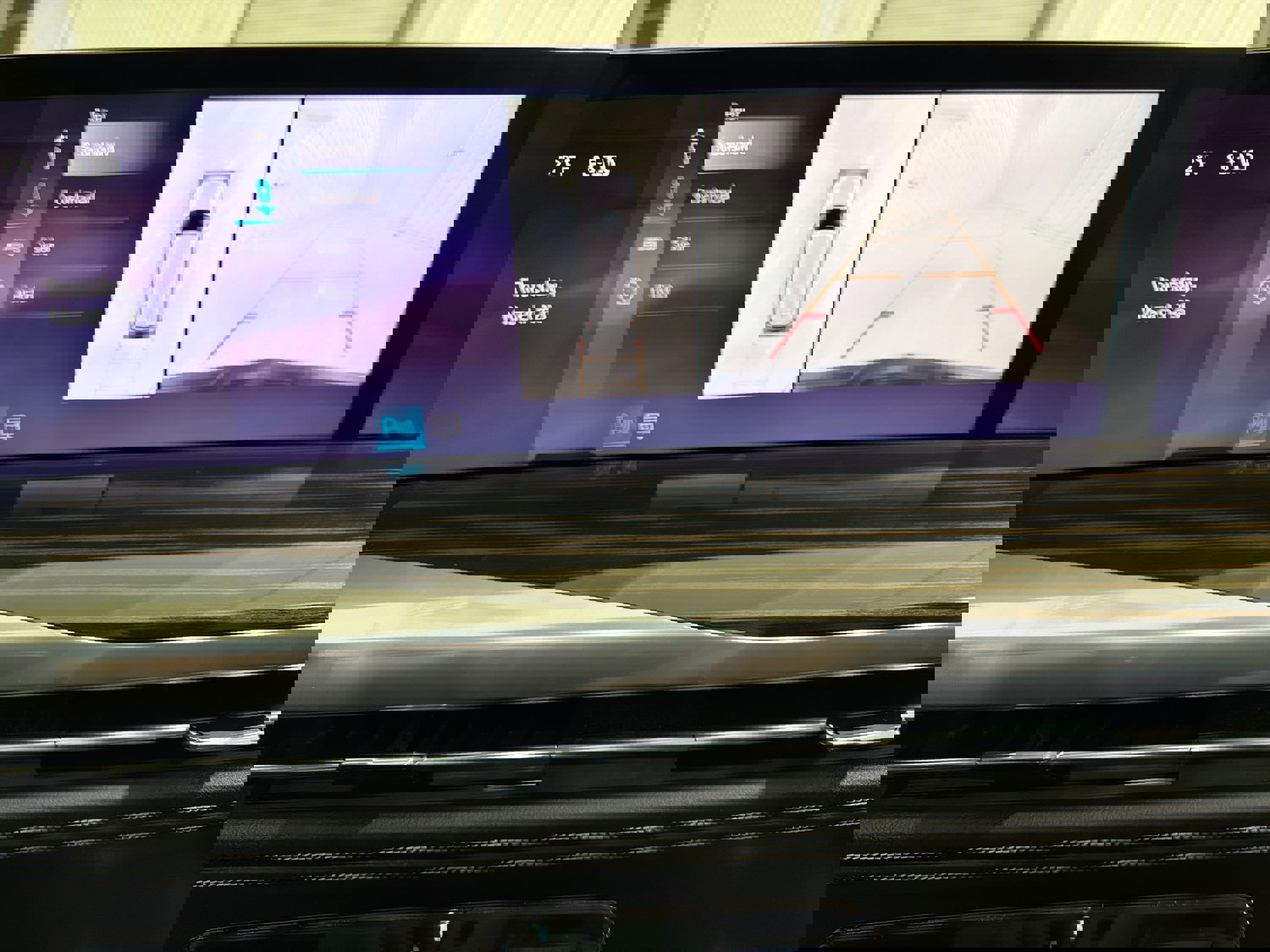 Used 2025 Cadillac Escalade Premium Luxury image 18