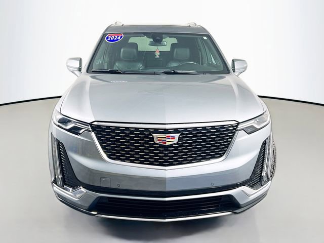 Used 2024 Cadillac XT6 Premium Luxury FWD image 3