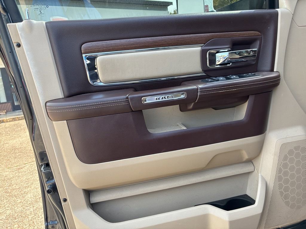 Used 2016 RAM 2500 Laramie w/ Convenience Group image 13