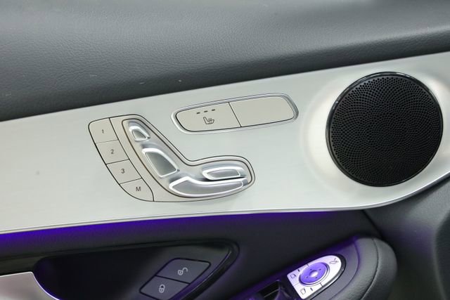 Used 2022 Mercedes-Benz GLC 300 w/ Premium Package Lite image 29