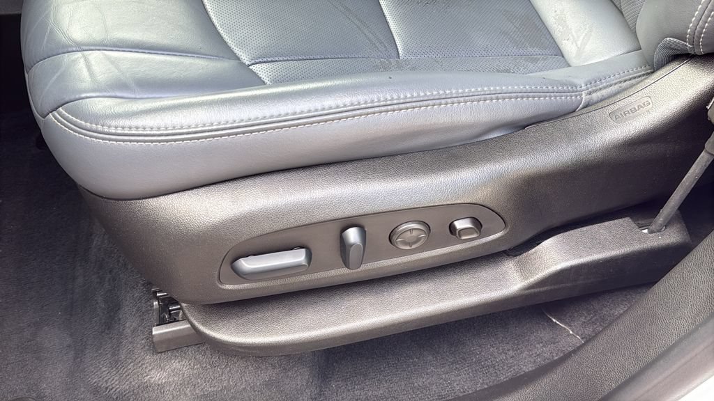 Used 2024 Buick Enclave Premium FWD image 12
