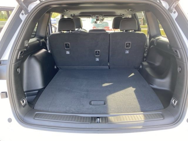 New 2025 Jeep Grand Cherokee Laredo X w/ Luxury Tech Group I image 28