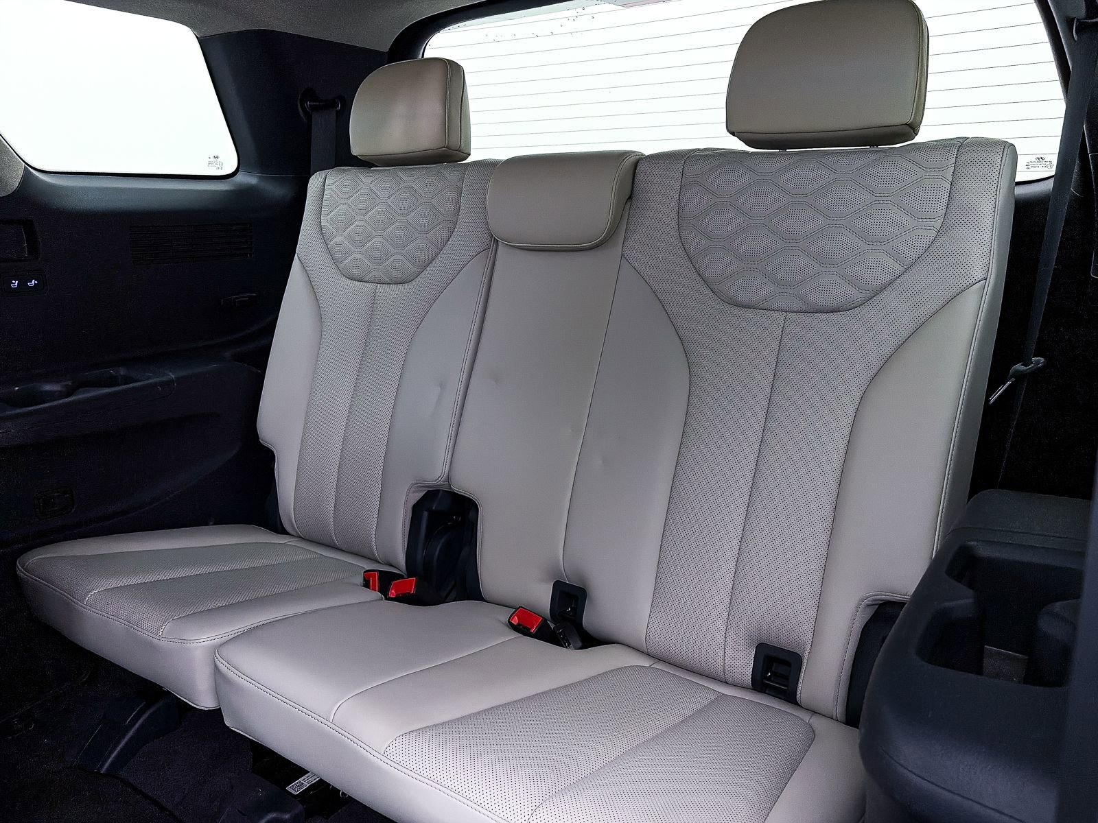 Used 2021 Hyundai Palisade Limited w/ Cargo Package FWD image 39