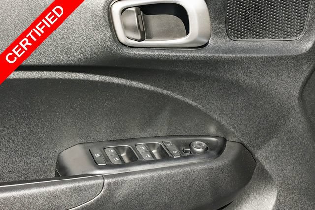 Certified 2024 Hyundai Venue SE FWD image 21