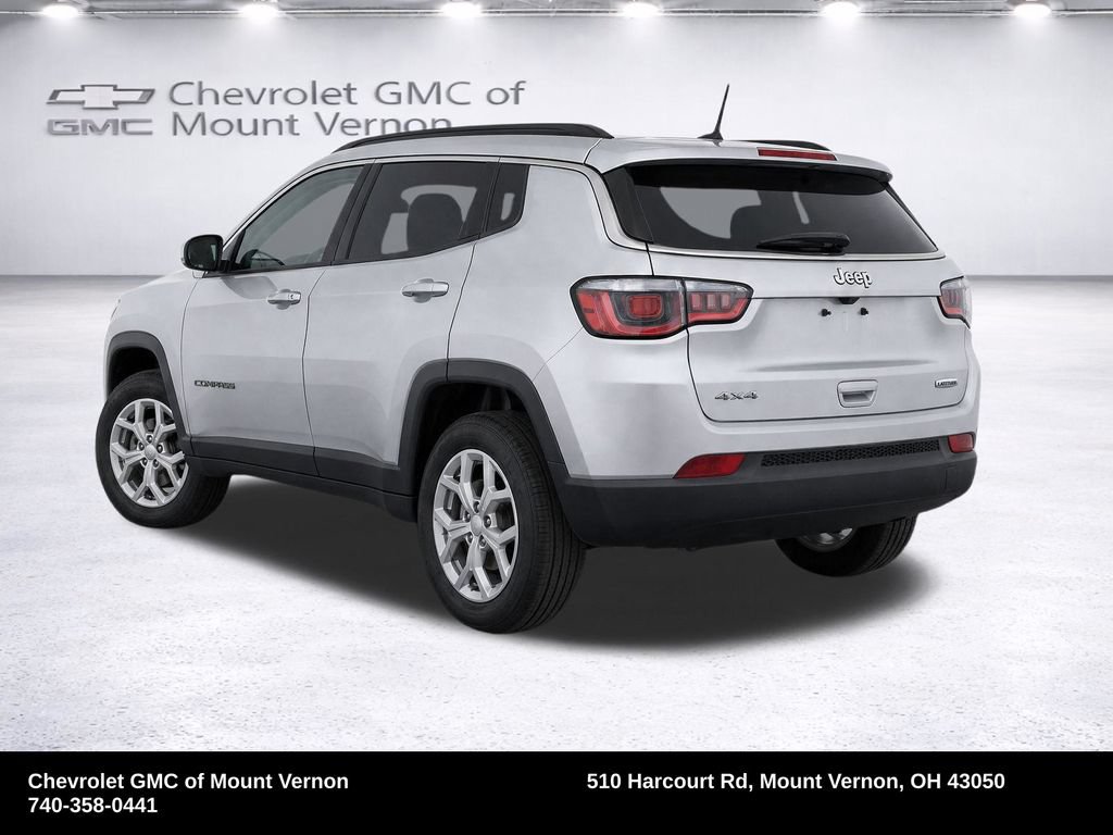 Used 2024 Jeep Compass Latitude AWD/4WD image 34