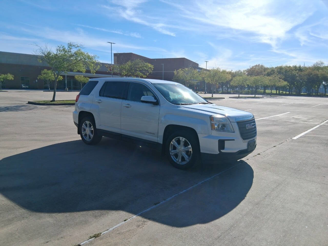 Used 2017 GMC Terrain SLE image 8