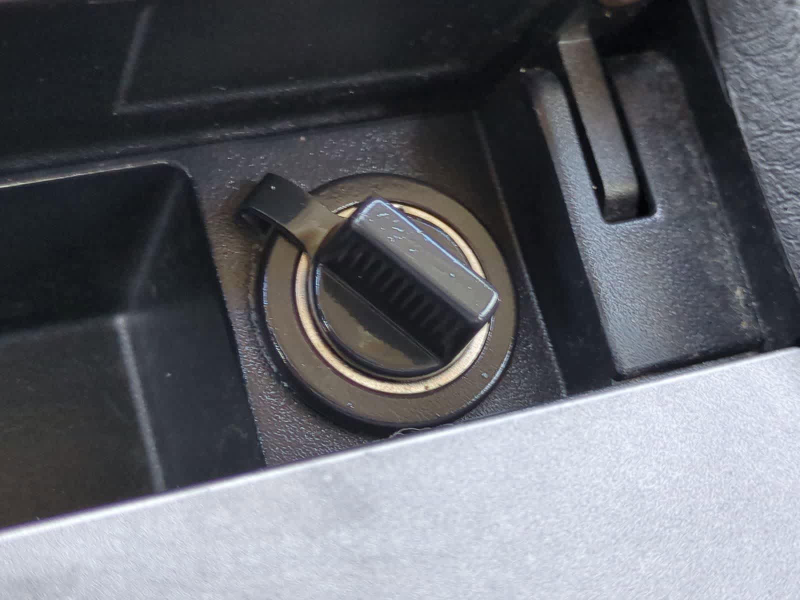 Used 2011 Ford Taurus SEL w/ 201A Rapid Spec Order Code FWD image 32