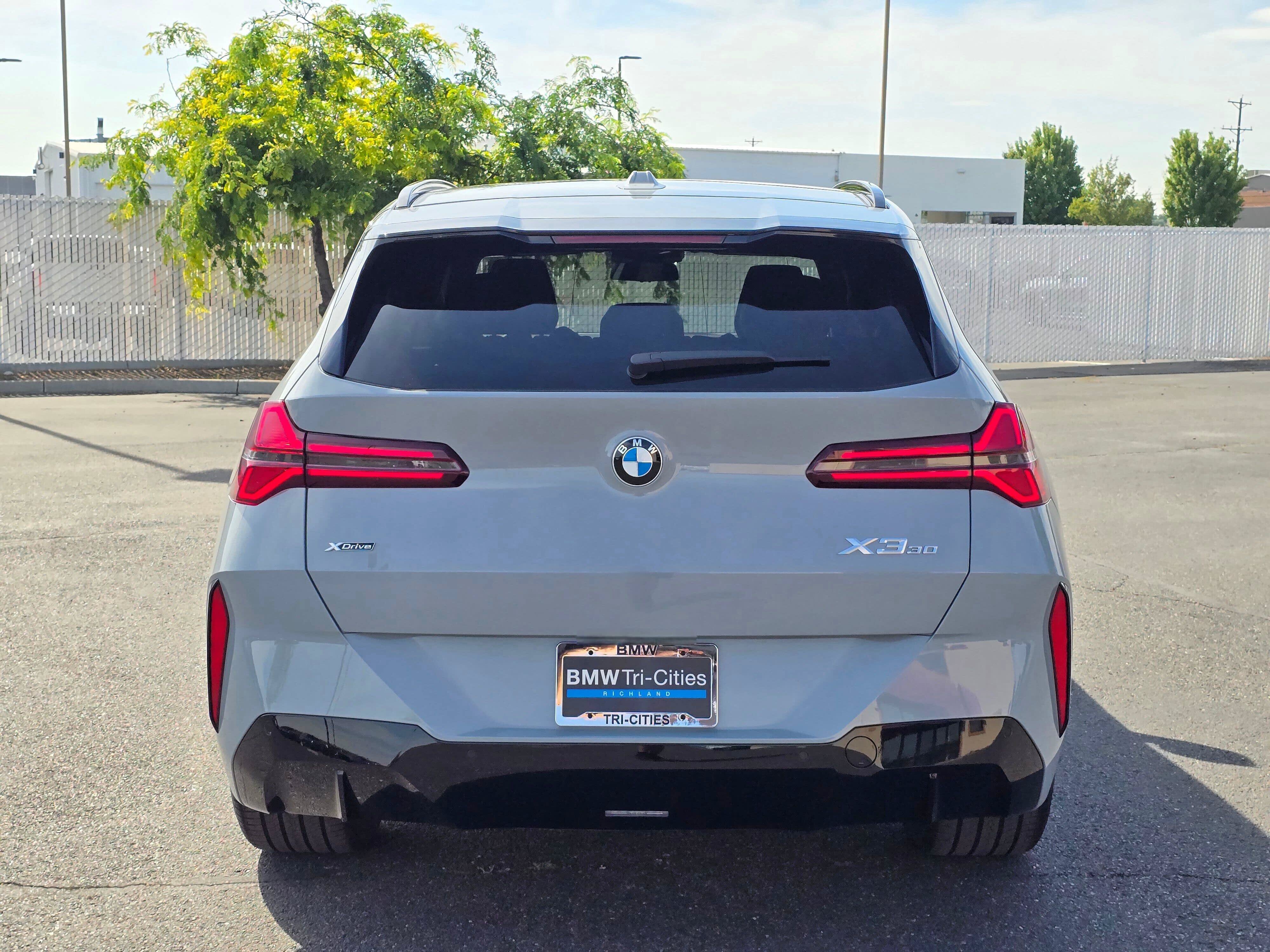 New 2026 BMW X3 xDrive30i w/ Premium Package AWD/4WD image 5