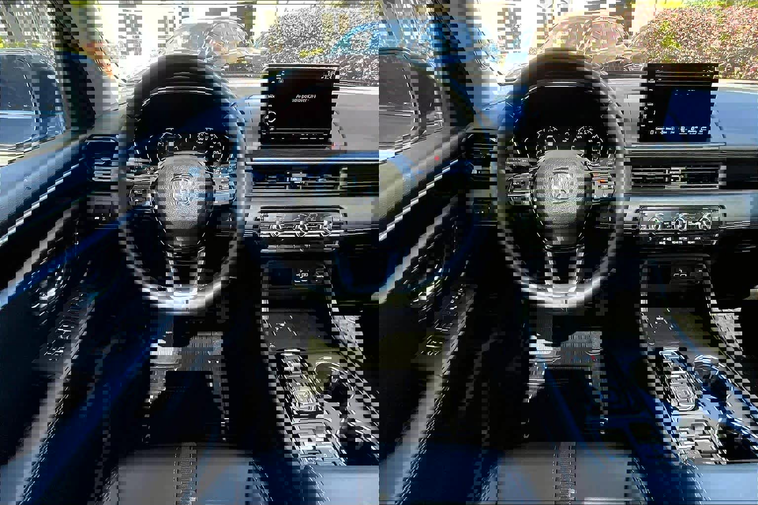 Used 2025 Honda Pilot Touring image 5