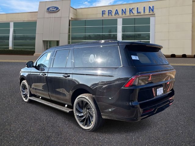 New 2026 Lincoln Navigator L Reserve w/ Jet Appearance Package image 5