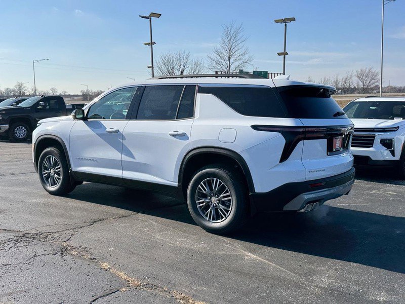 New 2026 Chevrolet Traverse LT image 3