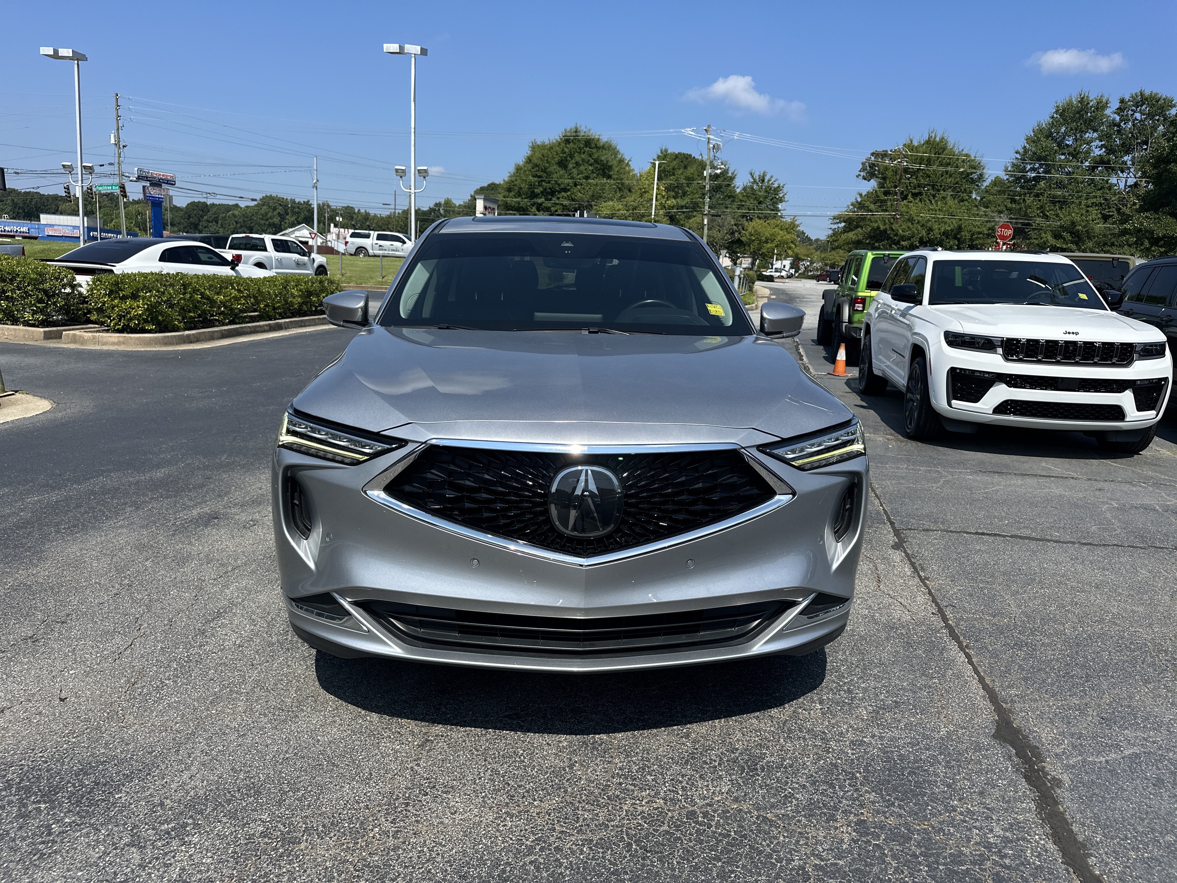 Used 2023 Acura MDX w/ Technology Package AWD/4WD image 4