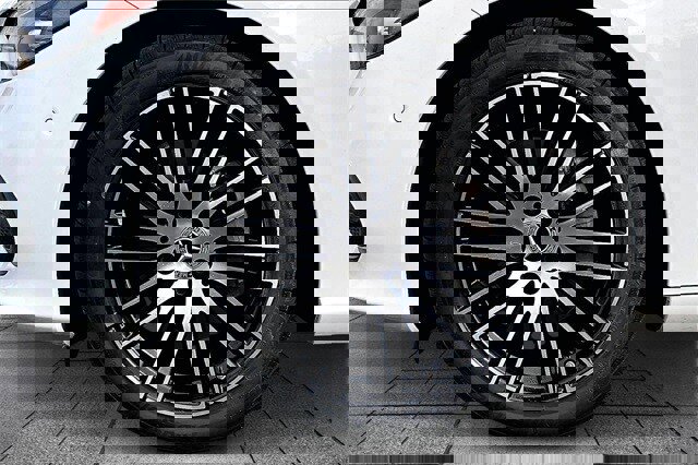 Certified 2023 Mercedes-Benz C 300 4MATIC Sedan image 37