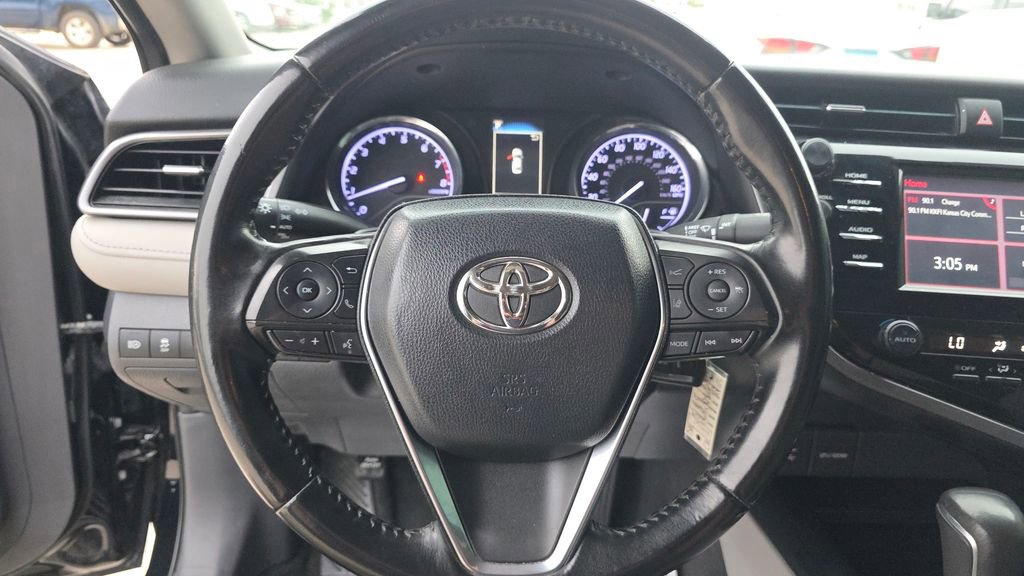 Used 2019 Toyota Camry SE image 14