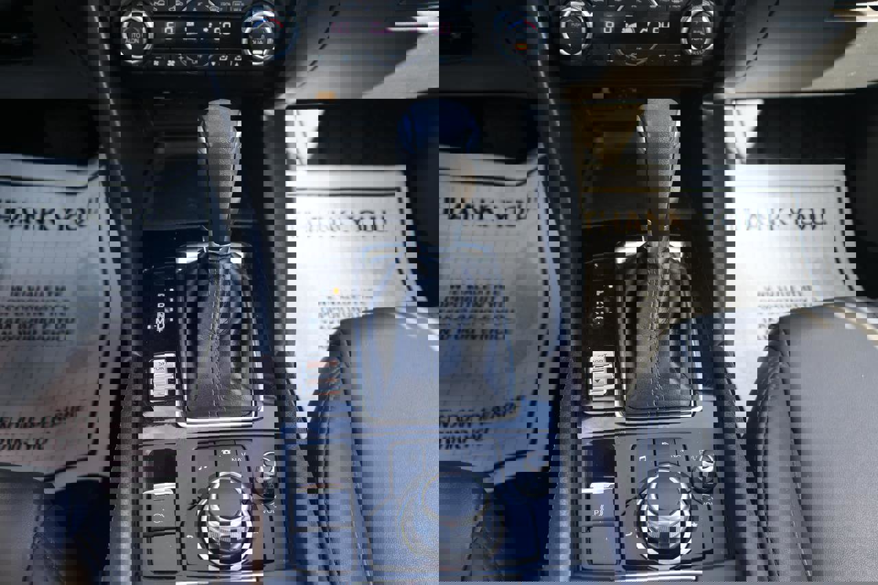 Used 2018 MAZDA MAZDA3 Touring image 38