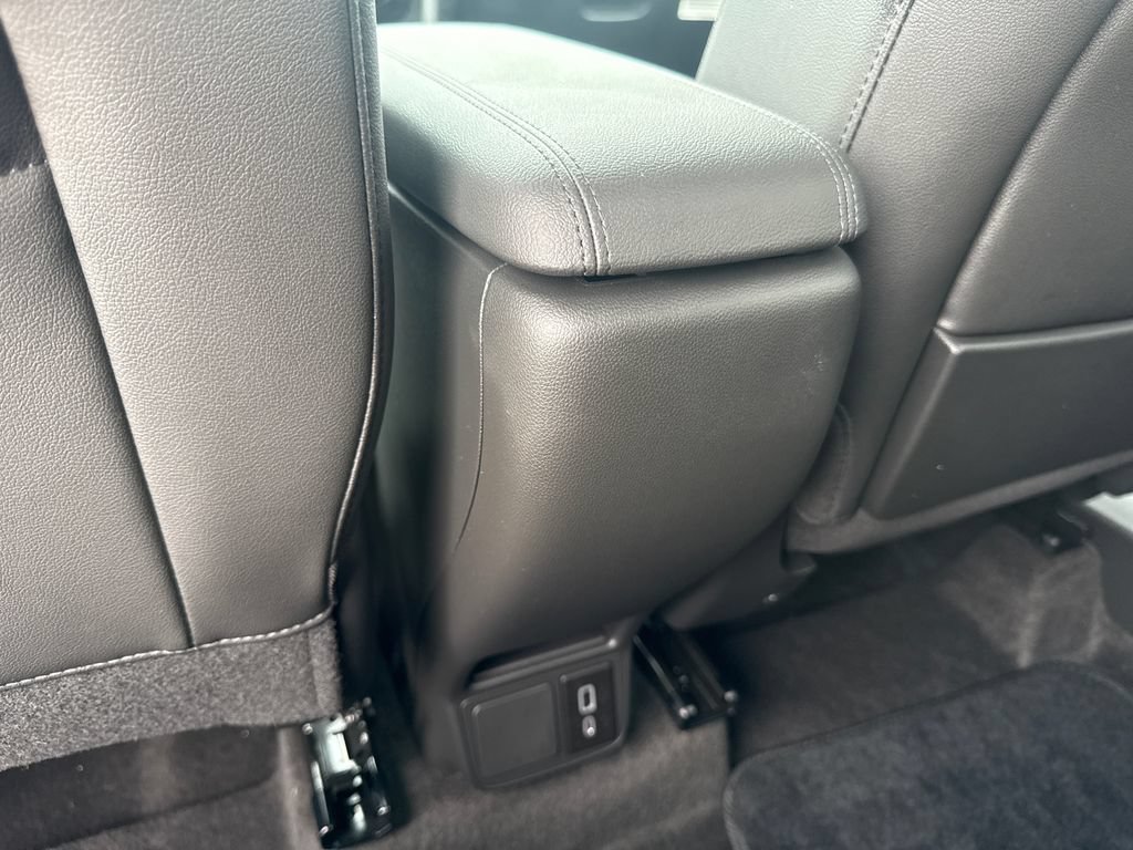 Certified 2023 Buick Encore GX Preferred w/ Cold Weather Comfort Package FWD image 12