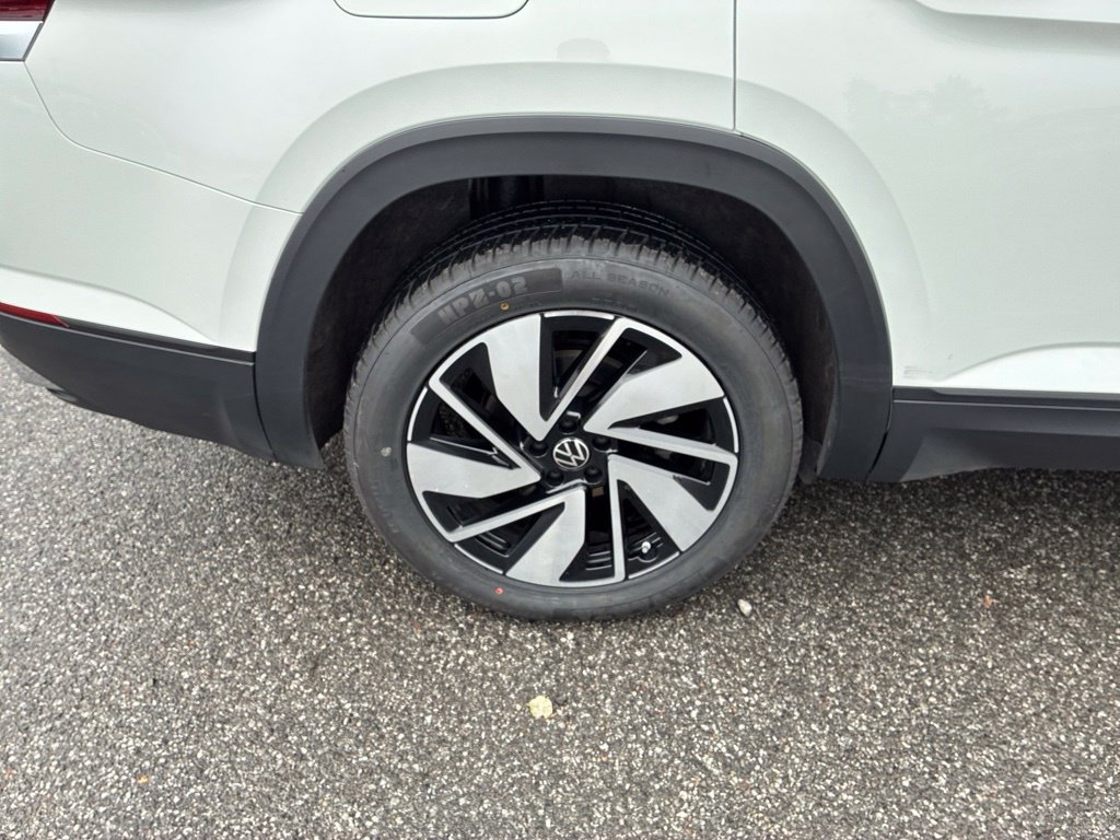 Used 2024 Volkswagen Atlas SE AWD/4WD image 63