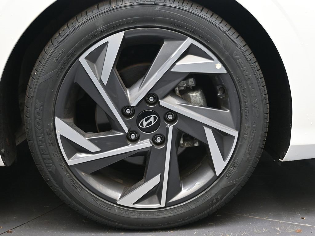 Certified 2025 Hyundai Elantra SEL w/ Cargo Package image 10