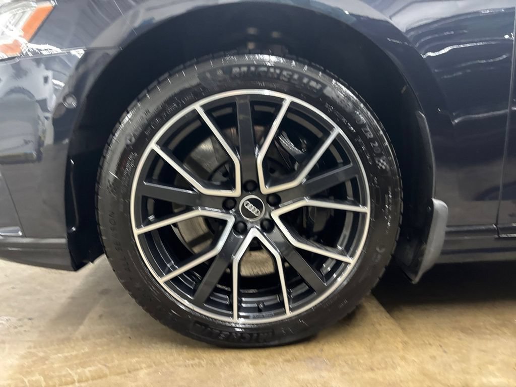 Used 2021 Audi A8 L 4.0T w/ Executive Plus Package AWD/4WD image 33